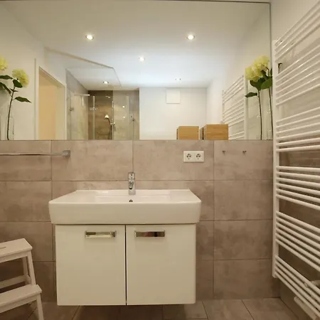 Moderne In Der Residenz Von Flotow Mit Strandkorb *